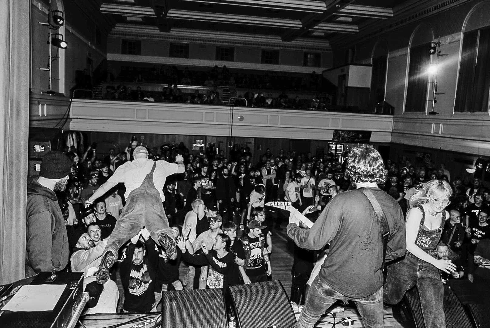 Crowd and band at Core Festival